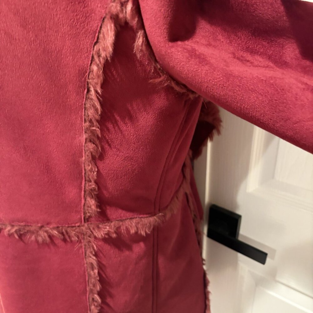 Fabulous Furs~Donna Salyer's Burgundy Faux Suede/Faux Fur Wrap Coat~Size S - Picture 7 of 10